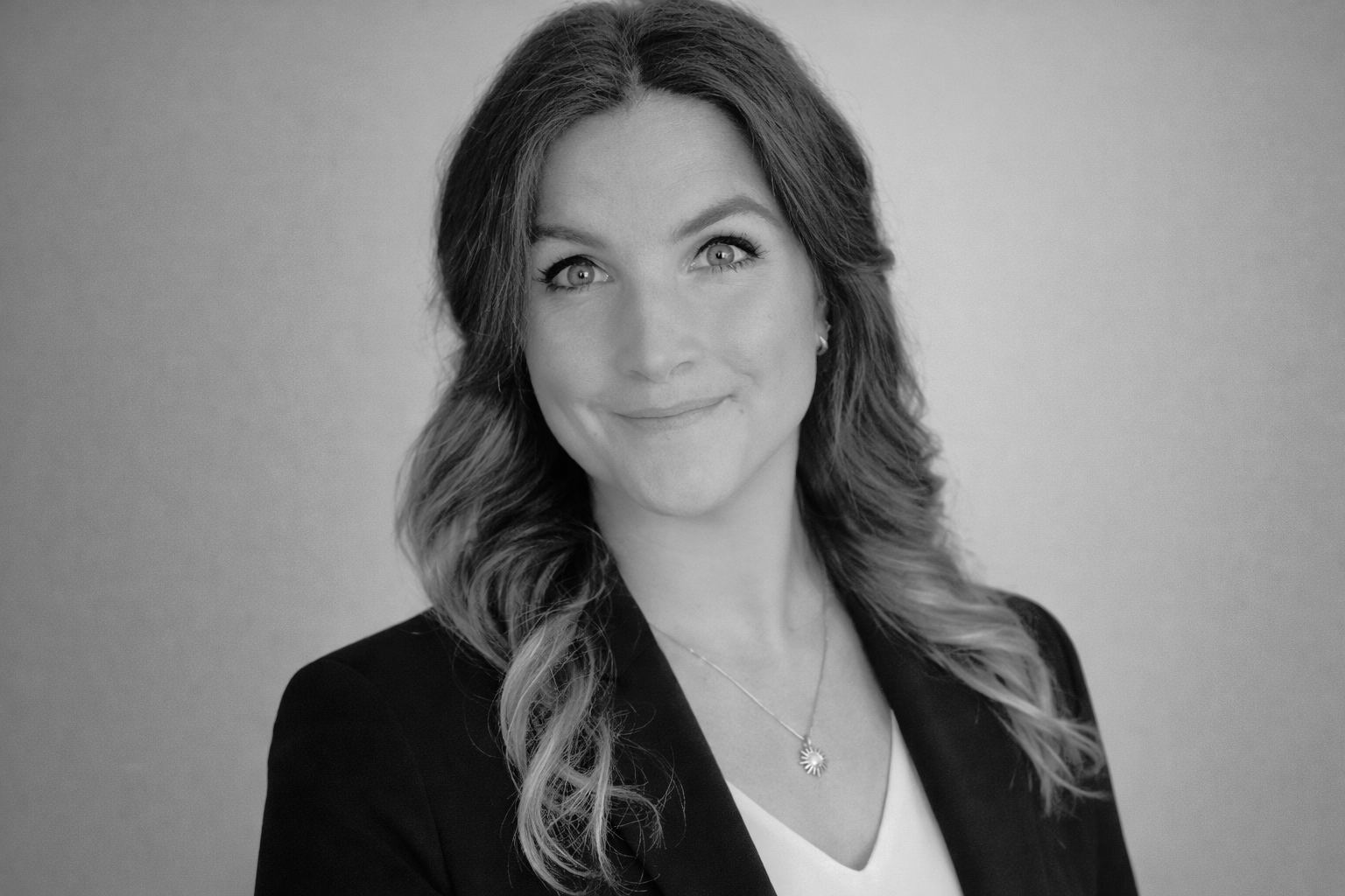 Frau Sarah Hutmacher